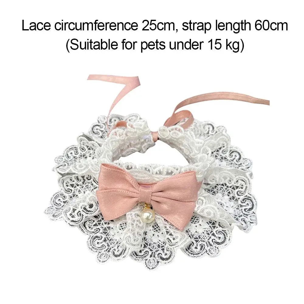 Collier dentelle avec nœud papillon pour chien