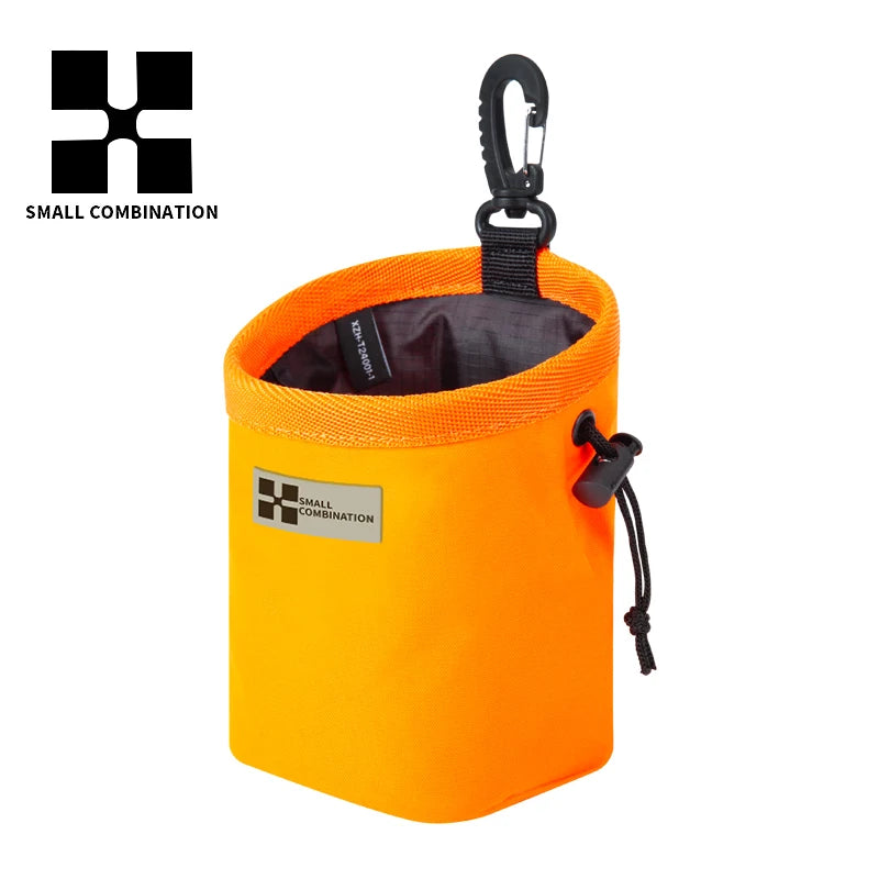 Petite sacoche portable pour friandises d'entraînement pour chien, sacoche pour friandises pour chiot à accrocher au laisse, sacoche de récompenses pour animaux de compagnie pour l'extérieur, sacoche de taille XZH-T24001-